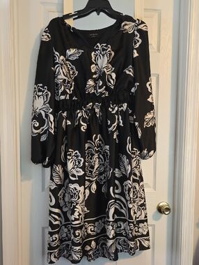 Lane Bryant Black and White Floral Long-Sleeve Dress